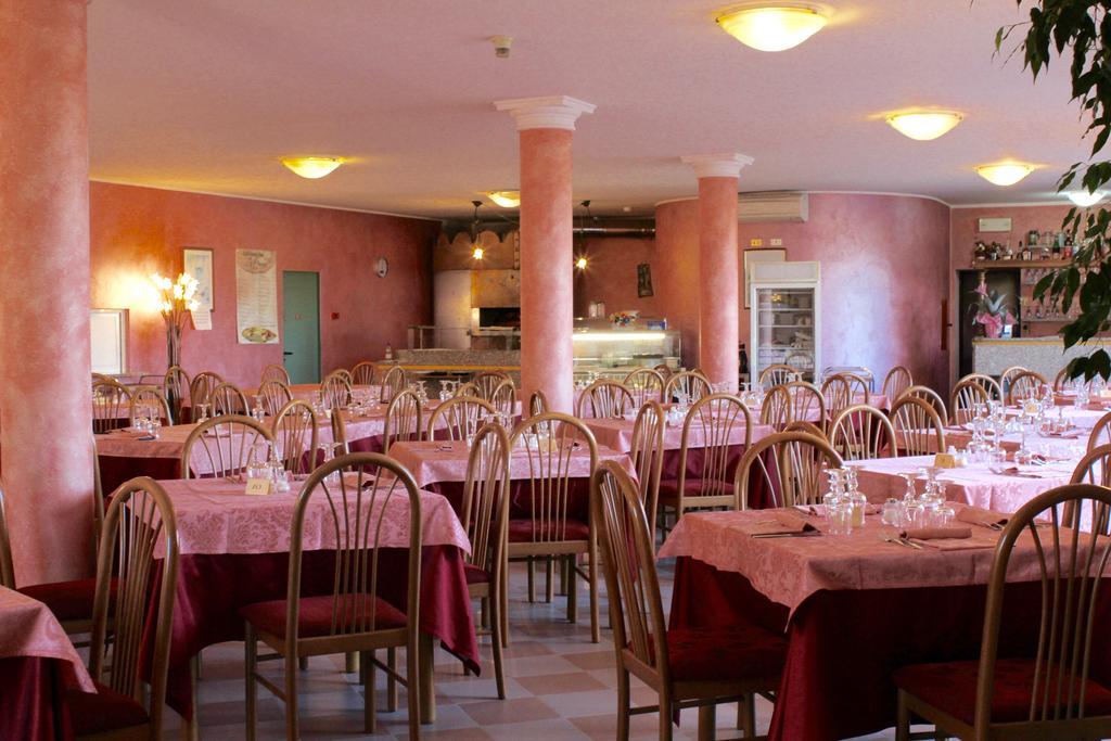 Hotel Monumento Certosa di Pavia Εξωτερικό φωτογραφία
